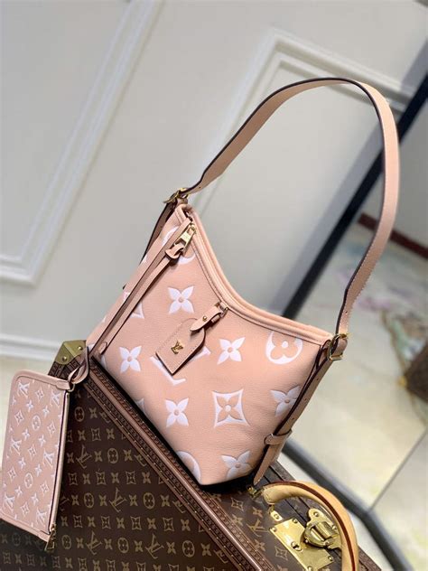 lv carryall pm price.